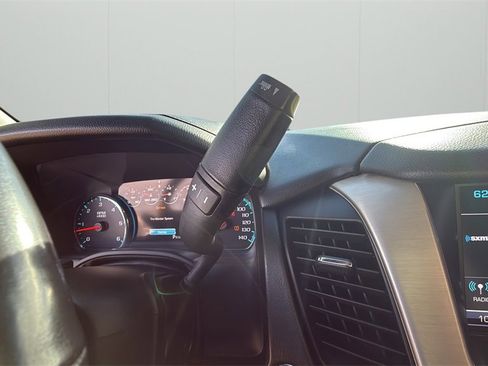 Used 2018 GMC Yukon Denali image 31