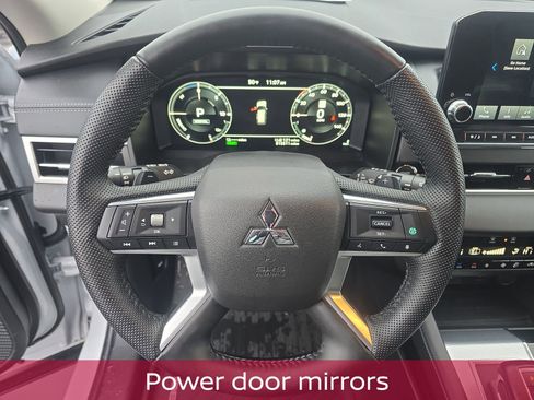 Used 2023 Mitsubishi Outlander SEL image 16