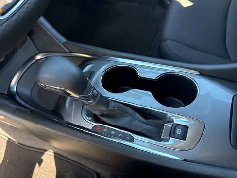 Used 2024 Chevrolet Malibu LT image 19