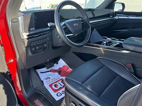 Used 2025 Cadillac Escalade Premium Luxury w/ Touring Package image 10