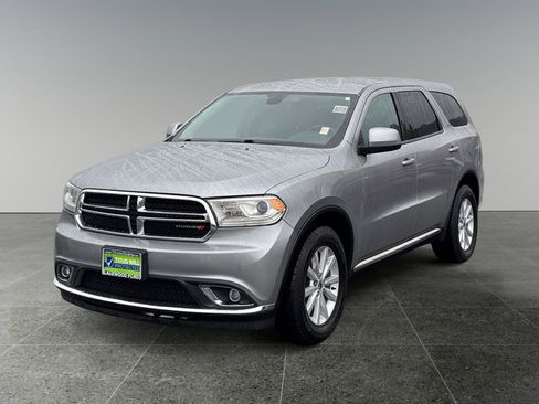 Used 2020 Dodge Durango SXT w/ 3rd Row Seating Group image 3