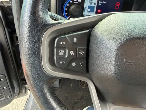 Used 2022 Ford Bronco Wildtrak image 27