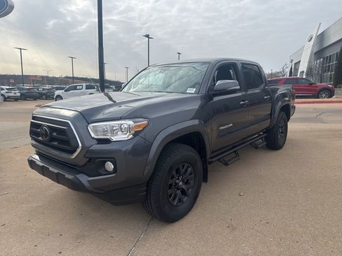 Used 2023 Toyota Tacoma SR5 image 9