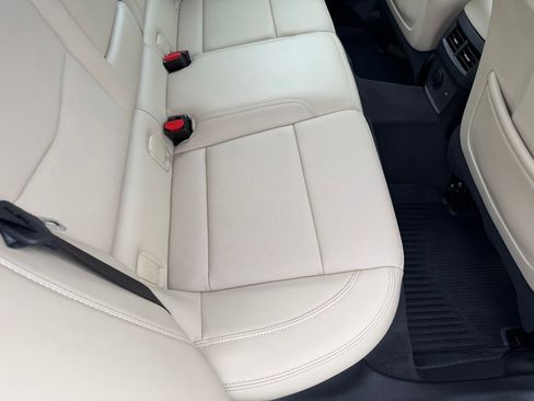 Used 2025 Cadillac CT5 Premium Luxury RWD image 19