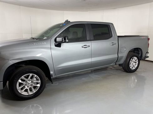 Used 2025 Chevrolet Silverado 1500 RST image 5