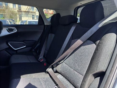 Certified 2022 Kia Soul LX w/ Technology Package image 23