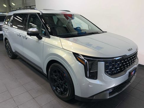 New 2026 Kia Carnival SX Prestige image 2