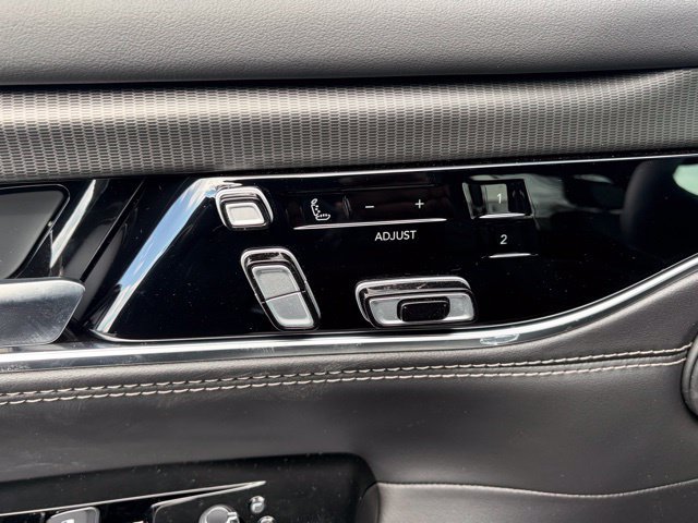 New 2026 Jeep Grand Wagoneer Summit AWD/4WD image 13