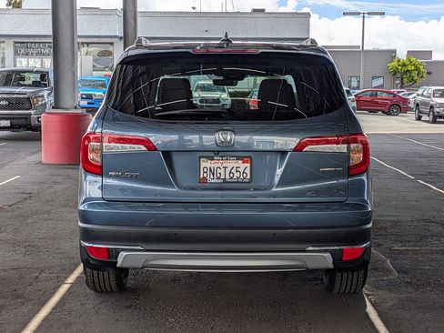 Used 2020 Honda Pilot Touring image 3