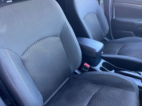 Used 2016 Mitsubishi Outlander Sport ES image 29