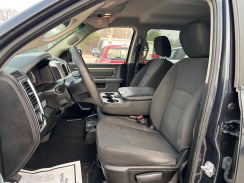 Used 2019 RAM 1500 Classic Warlock image 8