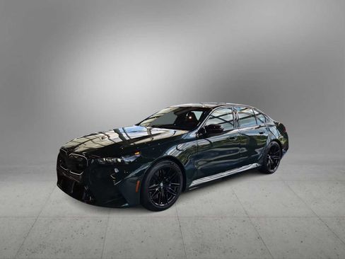 New 2027 BMW M5 w/ Executive Package AWD/4WD image 4