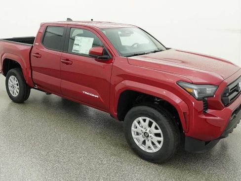 New 2026 Toyota Tacoma SR5 RWD image 13