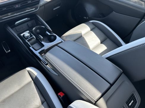 Certified 2024 Buick Envision Sport Touring AWD/4WD image 20