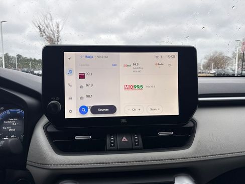 Used 2024 Toyota RAV4 Limited image 23