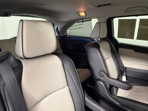 Used 2026 Honda Odyssey Elite image 47