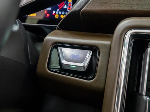 Used 2025 GMC Yukon Denali Ultimate image 24