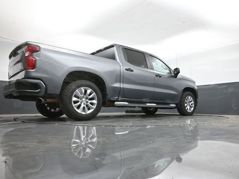 Used 2020 Chevrolet Silverado 1500 Custom w/ Custom Value Package image 37