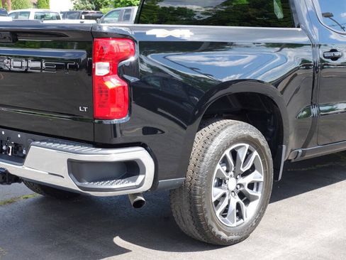 Used 2024 Chevrolet Silverado 1500 LT AWD/4WD image 11