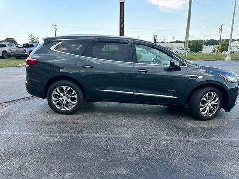 Used 2019 Buick Enclave Avenir w/ Avenir Technology Package AWD/4WD image 7