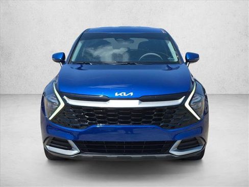 Used 2023 Kia Sportage EX FWD image 2