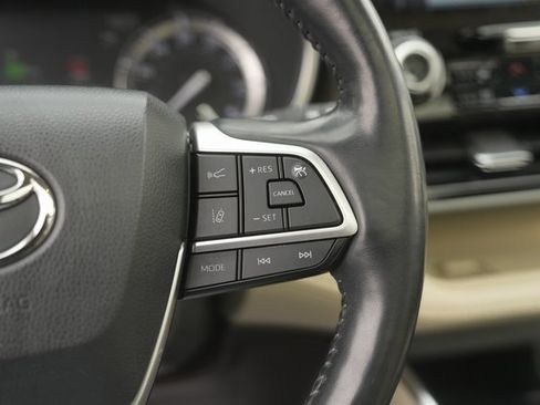 Used 2022 Toyota Highlander Platinum image 24