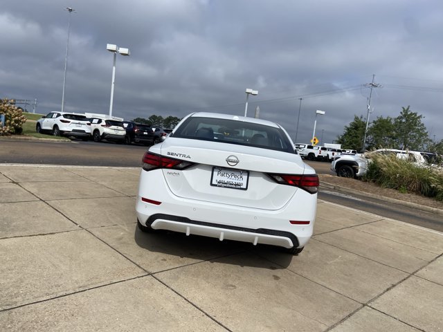 Used 2025 Nissan Sentra SV FWD image 10
