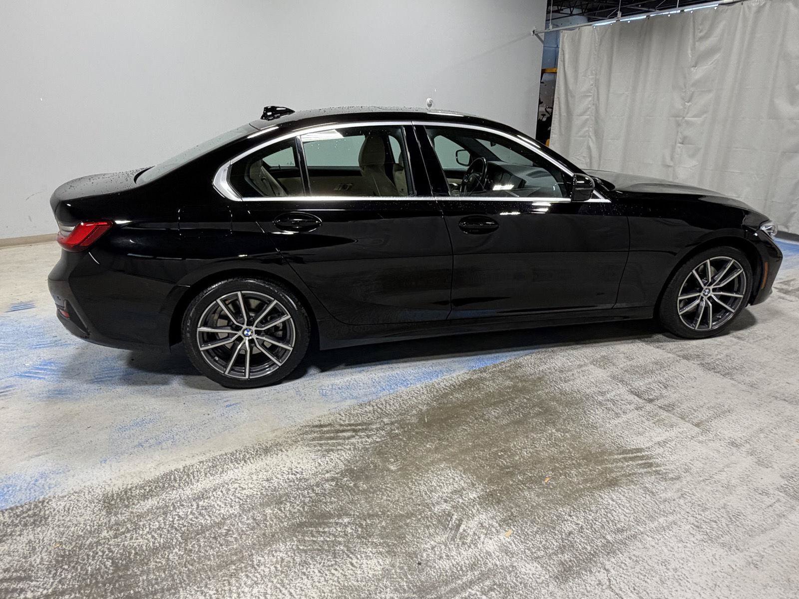 Used 2021 BMW 330i xDrive Sedan w/ Convenience Package AWD/4WD image 21