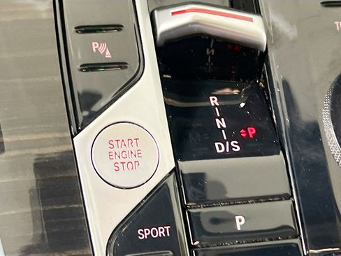 Used 2024 BMW X7 xDrive40i image 24