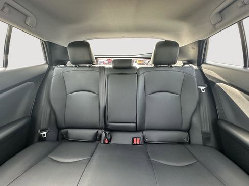 Used 2018 Toyota Prius Four w/ Advanced Technology Package image 13