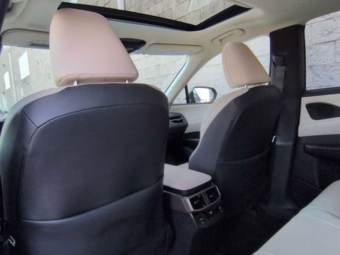 Used 2023 Lexus RX 350 Premium image 19