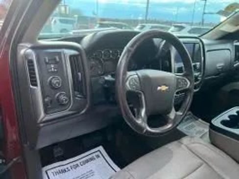 Used 2017 Chevrolet Silverado 1500 LT w/ LT Convenience Package image 11