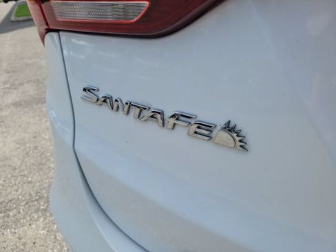 Used 2017 Hyundai Santa Fe Sport w/ 2.4L Tech Package 04 FWD image 10