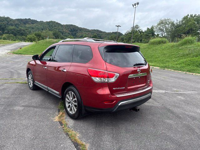 Used 2014 Nissan Pathfinder SL AWD/4WD image 6