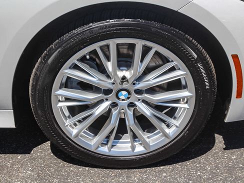 Used 2023 BMW 330i Sedan w/ Convenience Package RWD image 9