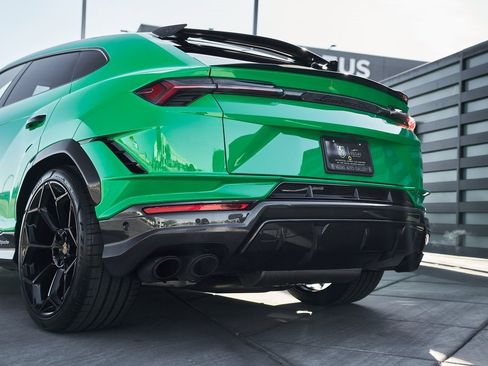 Used 2024 Lamborghini Urus Performante image 17
