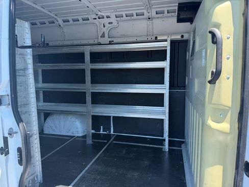 Used 2017 RAM ProMaster 2500 w/ Premium Appearance Group FWD image 20