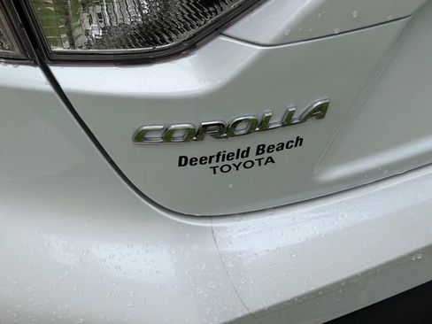 Used 2023 Toyota Corolla LE FWD image 8