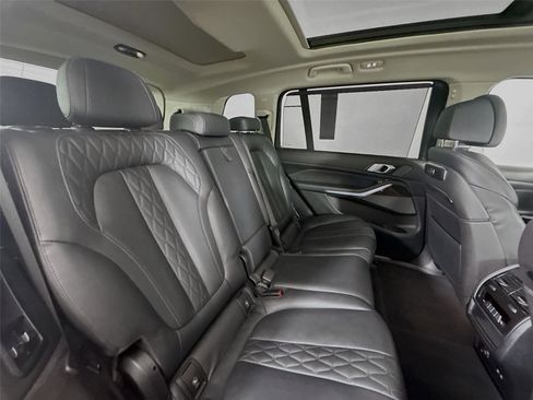 Used 2023 BMW X7 xDrive40i image 47