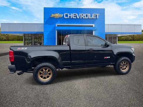 Used 2016 Chevrolet Colorado Z71 w/ Z71 Midnight Edition image 8