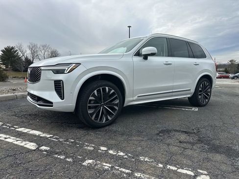 New 2026 Volvo XC90 B6 Ultra w/ Protection Package image 3