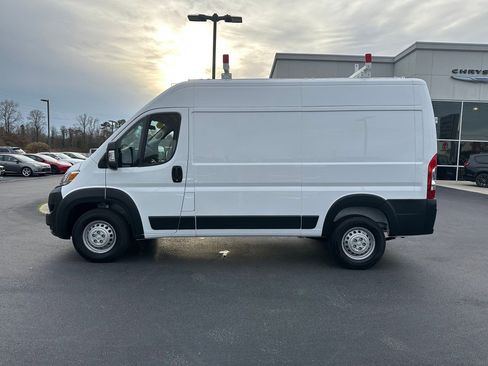 New 2025 RAM ProMaster 1500 w/ Convenience Group image 8
