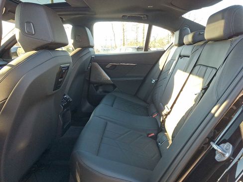 Used 2025 BMW i5 xDrive40 w/ Premium Package image 10