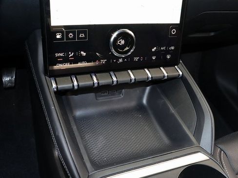 New 2026 GMC Terrain Elevation w/ Elevation Premium Package image 20