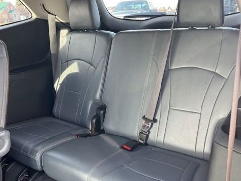 Used 2021 Buick Enclave Essence AWD/4WD image 31