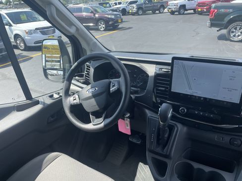 Used 2024 Ford Transit 350 XLT image 15