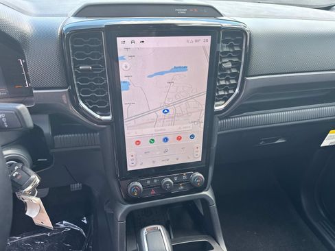 New 2025 Ford Ranger XLT w/ Equipment Group 301A High image 59