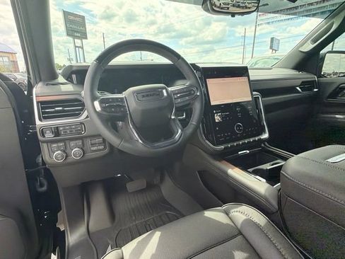 Used 2026 GMC Yukon Denali w/ Denali Reserve Package AWD/4WD image 15