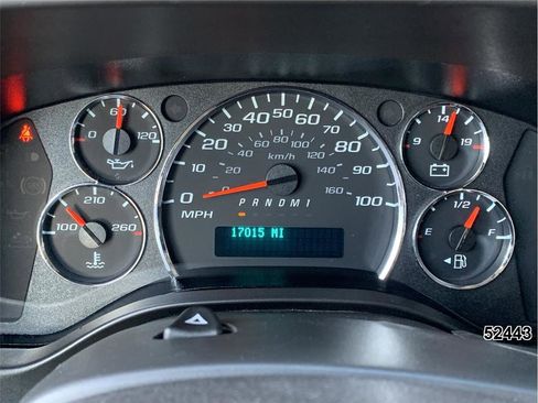 Used 2024 GMC Savana 2500 w/ Driver Convenience Package image 27