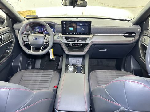 New 2026 Ford Explorer ST-Line image 28